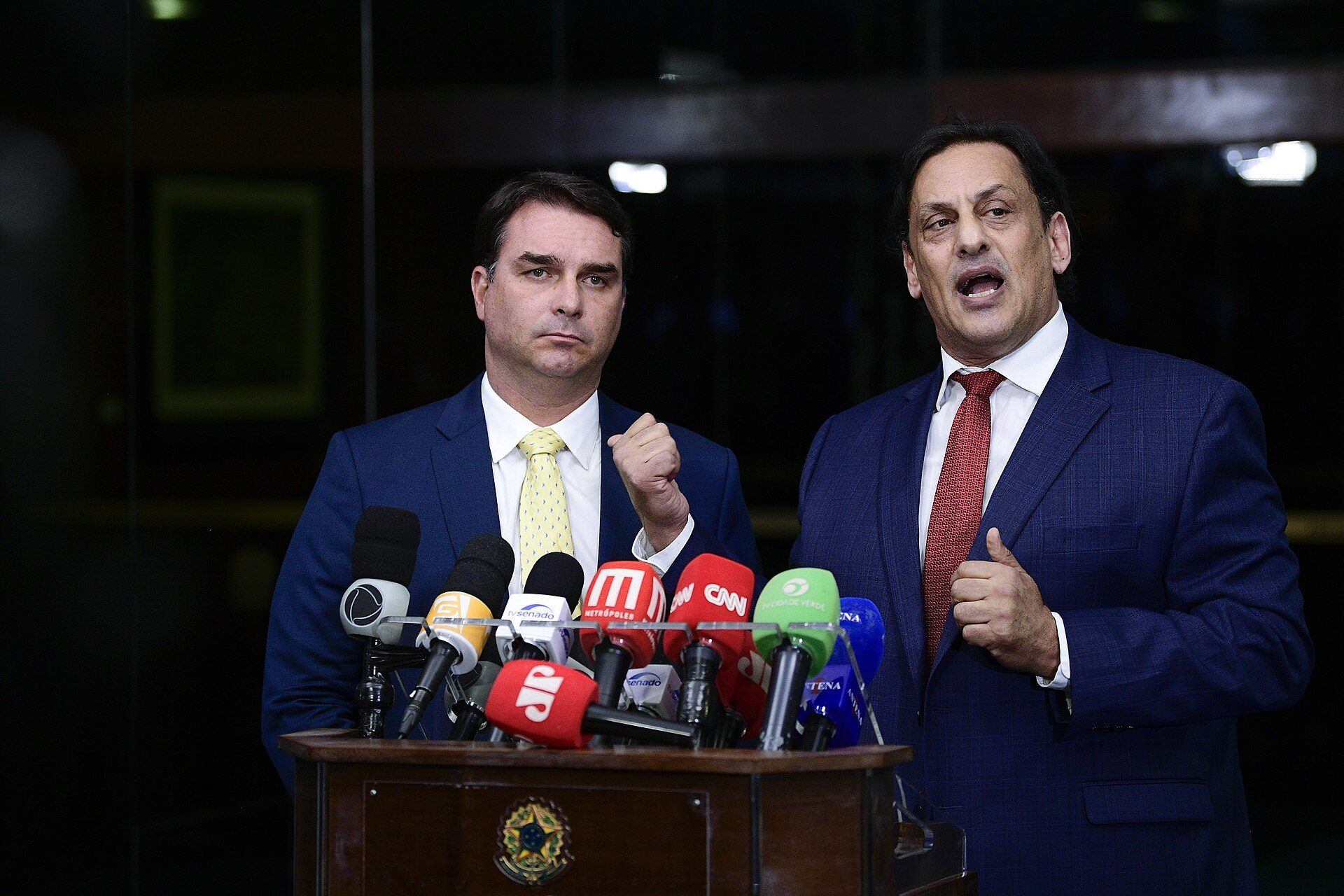 Flávio Bolsonaro Arrives in Miami Following Brazil Election Defeat