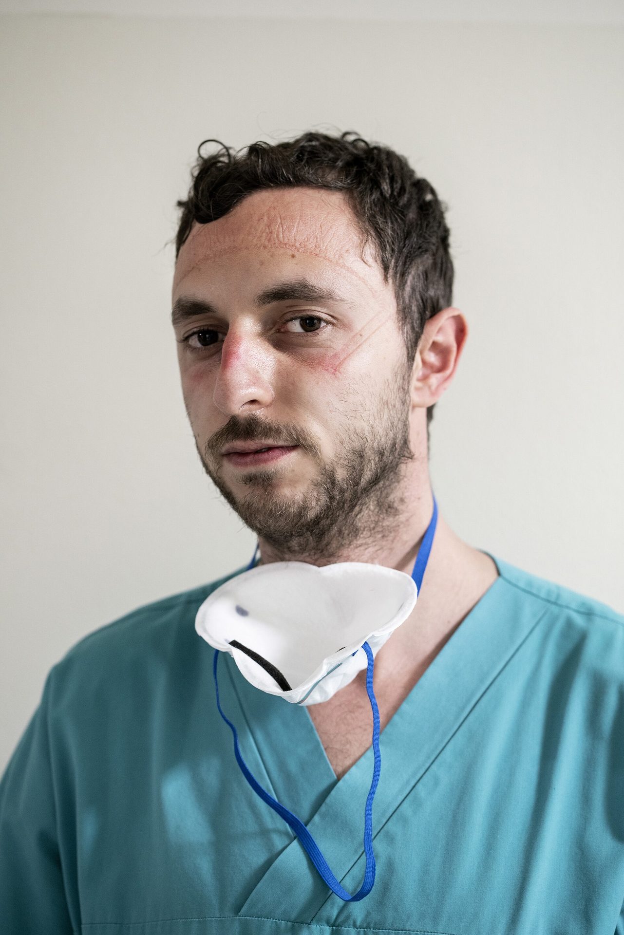 Scrubs Season 2, Episode 5 Delivers Shocking Twists for J.D. and Elliot