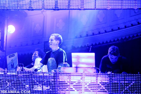 Tear Gas Attacks Disrupt Amsterdam Dance Event Amid Robbery Concerns